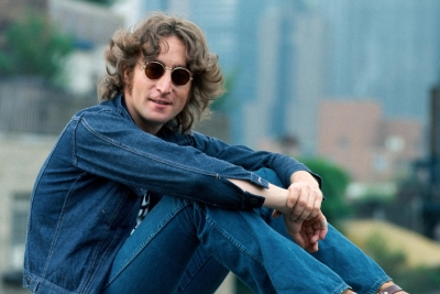 johnlennon-02.jpg (87 KB)