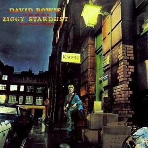 the-rise-and-fall-of-ziggy-stardust-and-the-spiders-from-mars.jpg (87 KB)